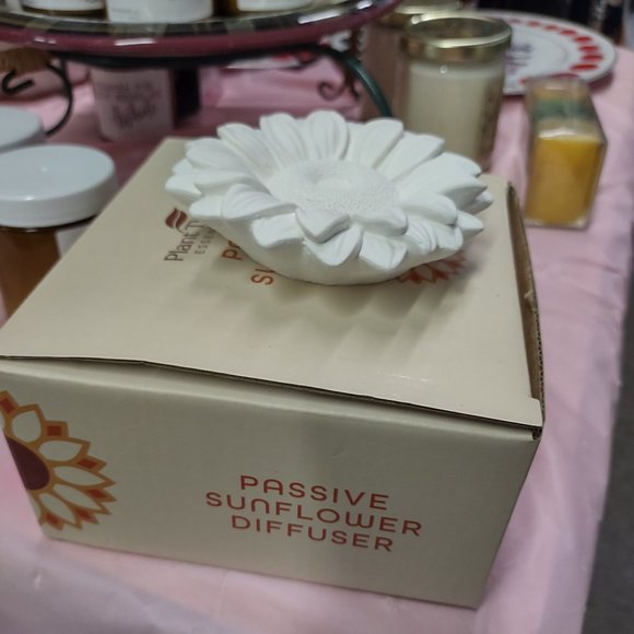 SUNFLOWER - Passive Diffuser for Essential Oils - Picture 1 of 1